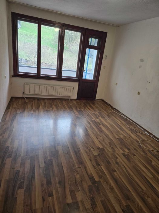 ДОГОВАРЯНЕ / Продавам - 120 КВ.М / Многостаен апартамент във гр.Чепеларе !!!