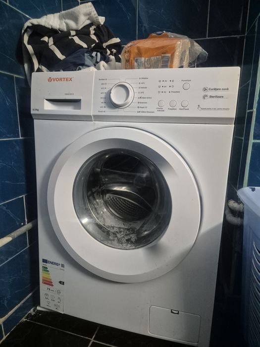mașină automată de spălat de 6 Kg funcționabilă