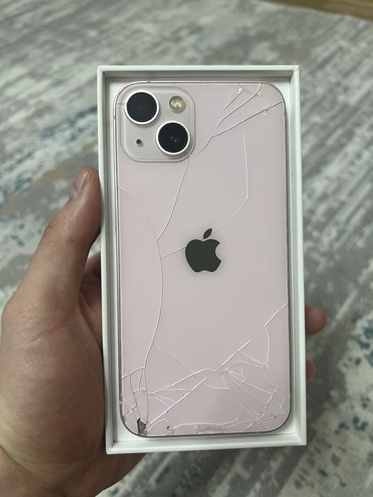 Продам iphone 13 (128,73)