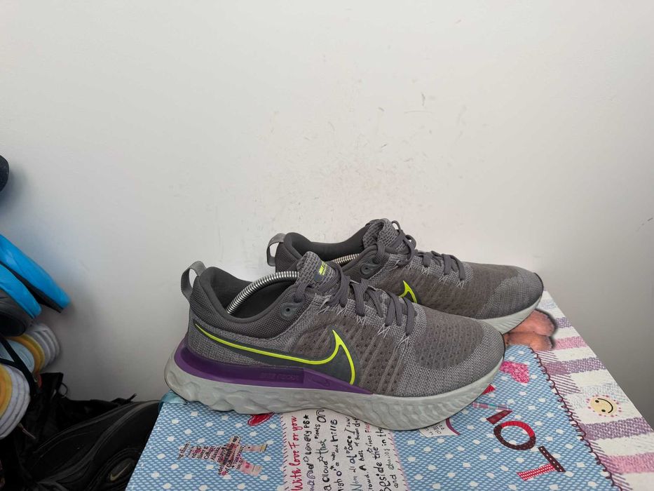 Nike React Infinity Run Flyknit 2 Grey Volt Wild Berry''оригинални мар