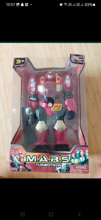 Robot multifuncțional