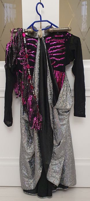 Танцевальный костюм