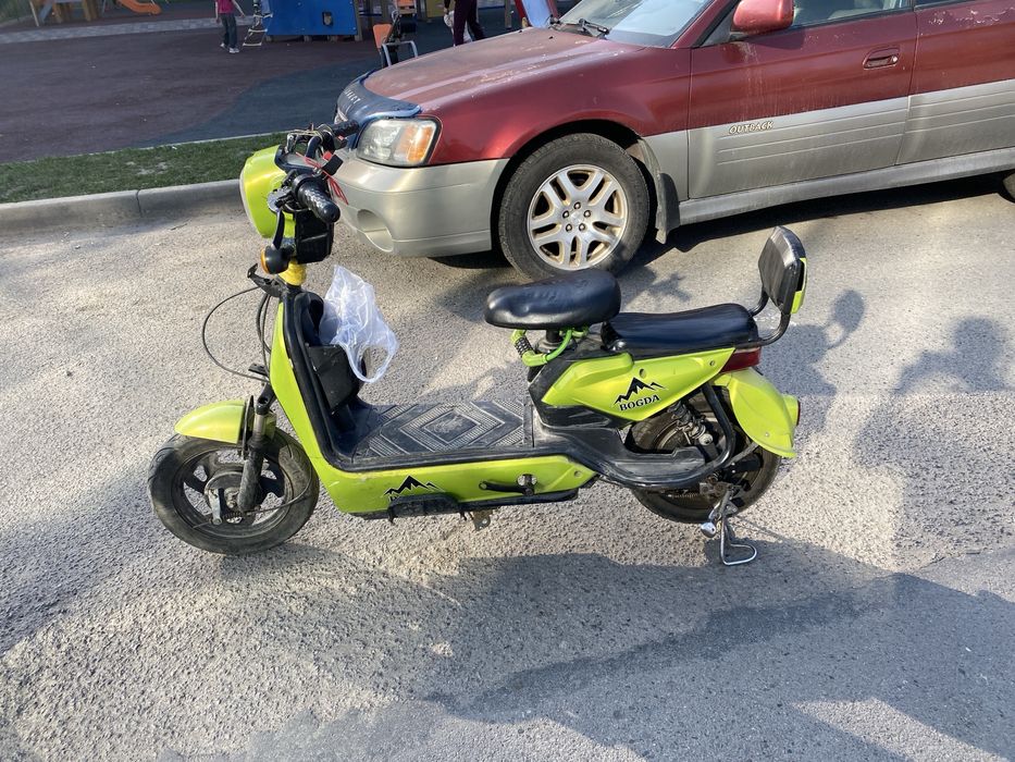 Продам скутер срочно