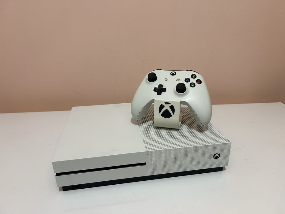 Xbox OneS 1 TB impecabil