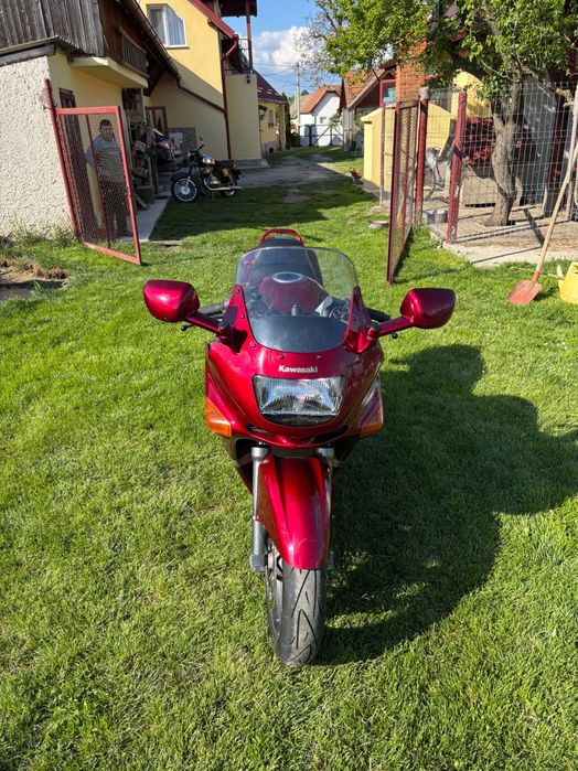 Motocicleta Kawasaki zzr 600