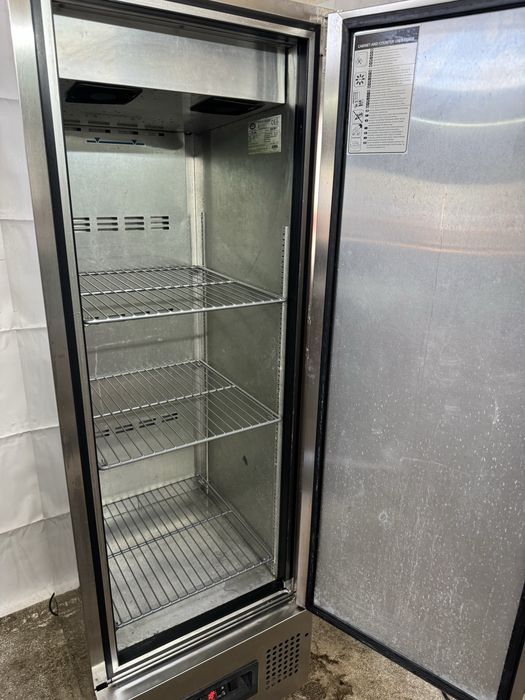 Професионален Фризер Foster Slimline 255л