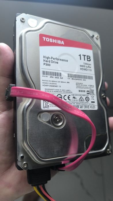 Жёсткий диск Toshiba 1 tb