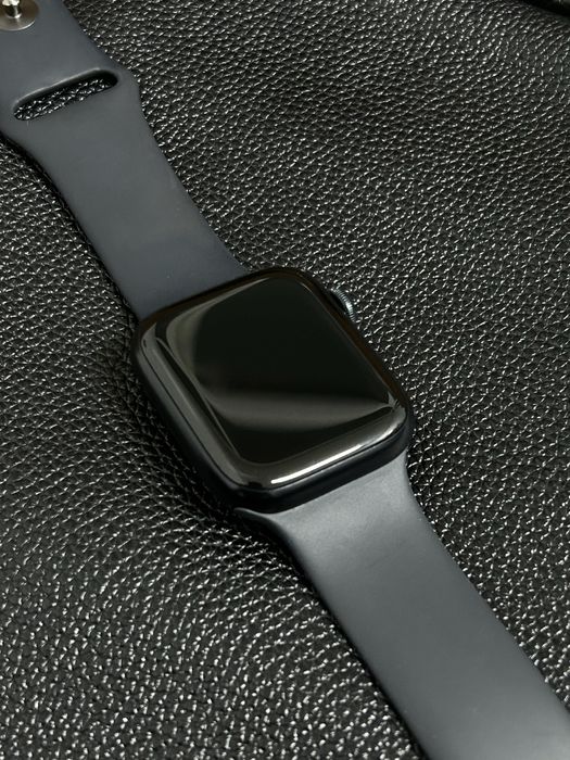 Продам Apple Watch 8 45 Срочно!!!
