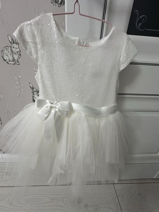 Продам платье на девочку!