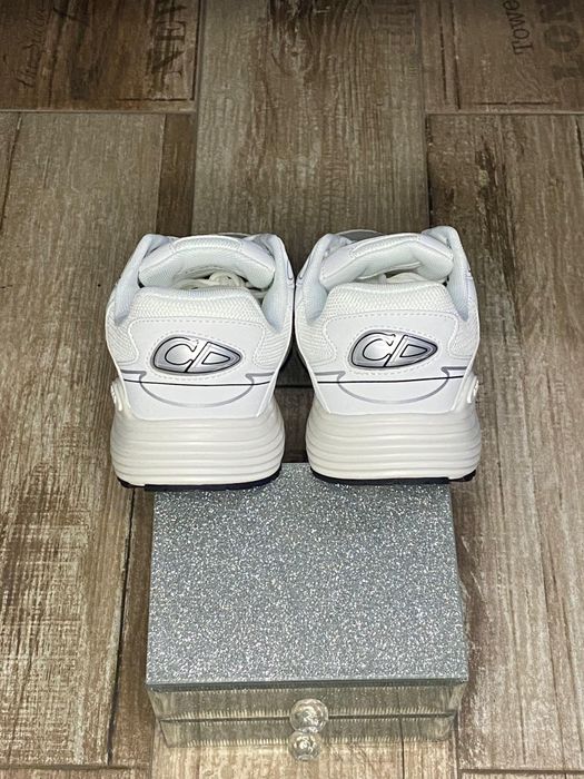 Dior B30 Plain White