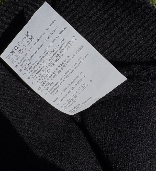 Acne Studios Bluza Neagra Cropped