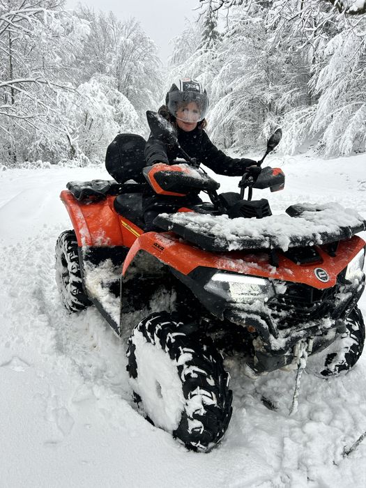 CF MOTO 520L EPS AN 2025 vand sau schimb cu 8+1 locuri