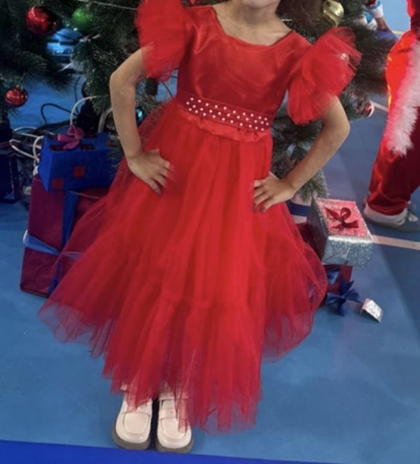 Платья красный 5-6-7 жас