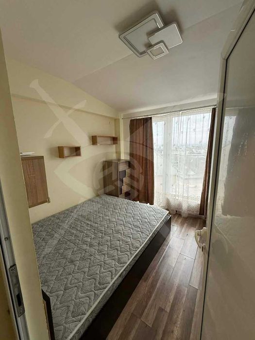 Дава се под наем Тристаен апартамент в Варна, Погреби - 110 кв.м за 698.19 € - Снимка #2