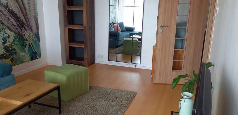 Дава се под наем Двустаен апартамент в Пловдив, Тракия - 60 кв.м за 375 € - Снимка #1