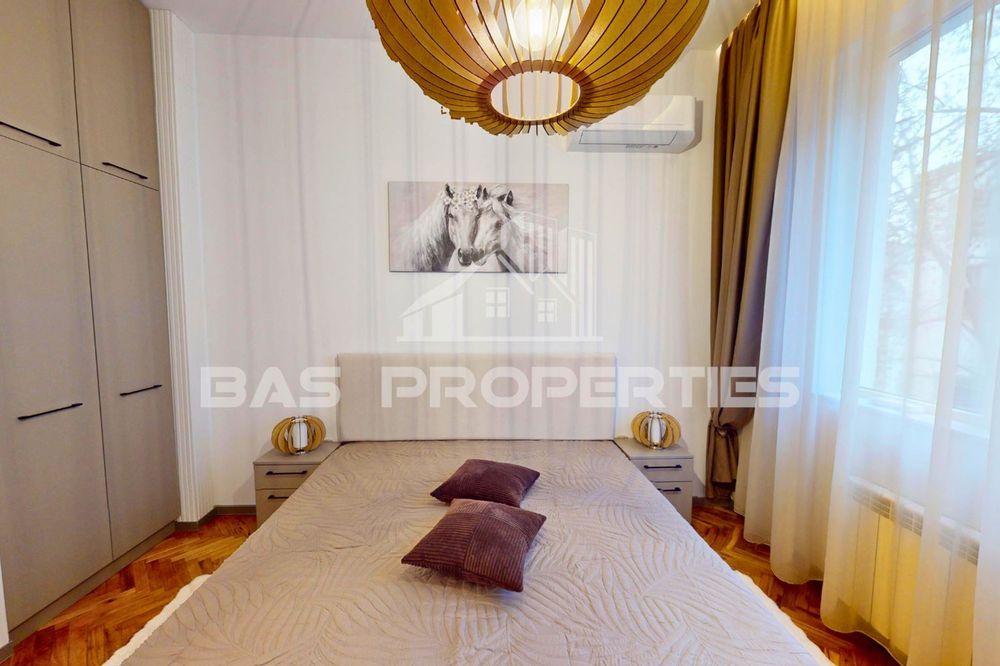 Продава се Тристаен апартамент в София, Център - 90 кв.м за 2805 €/кв.м - Снимка #7