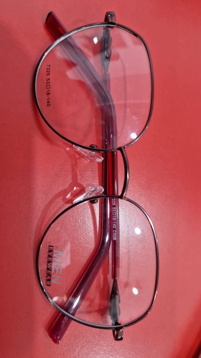 Angajez promoter pt optica medicala