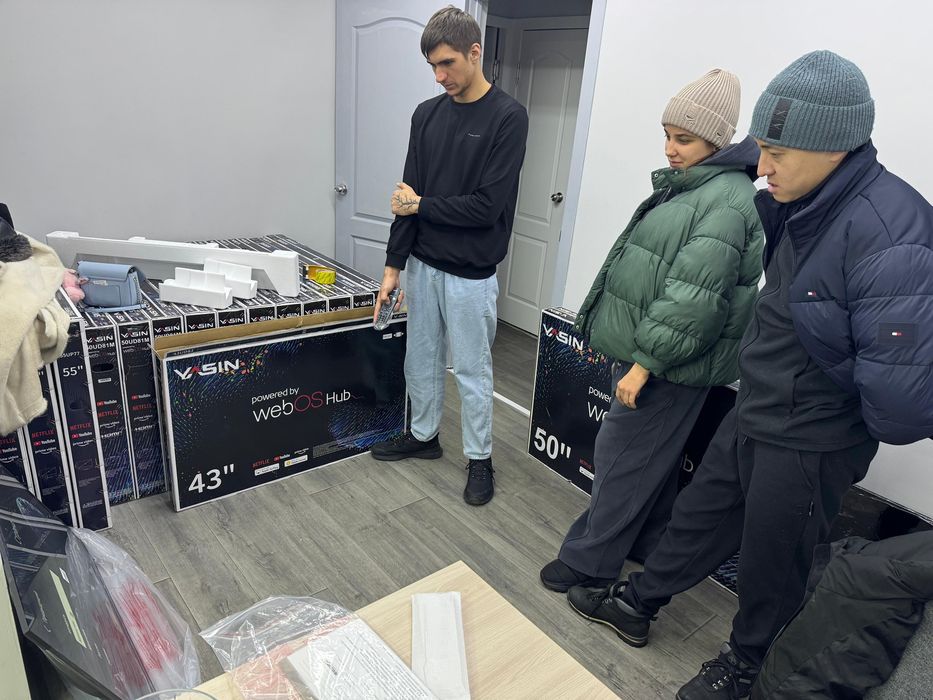 Смарт тв новый 80 см