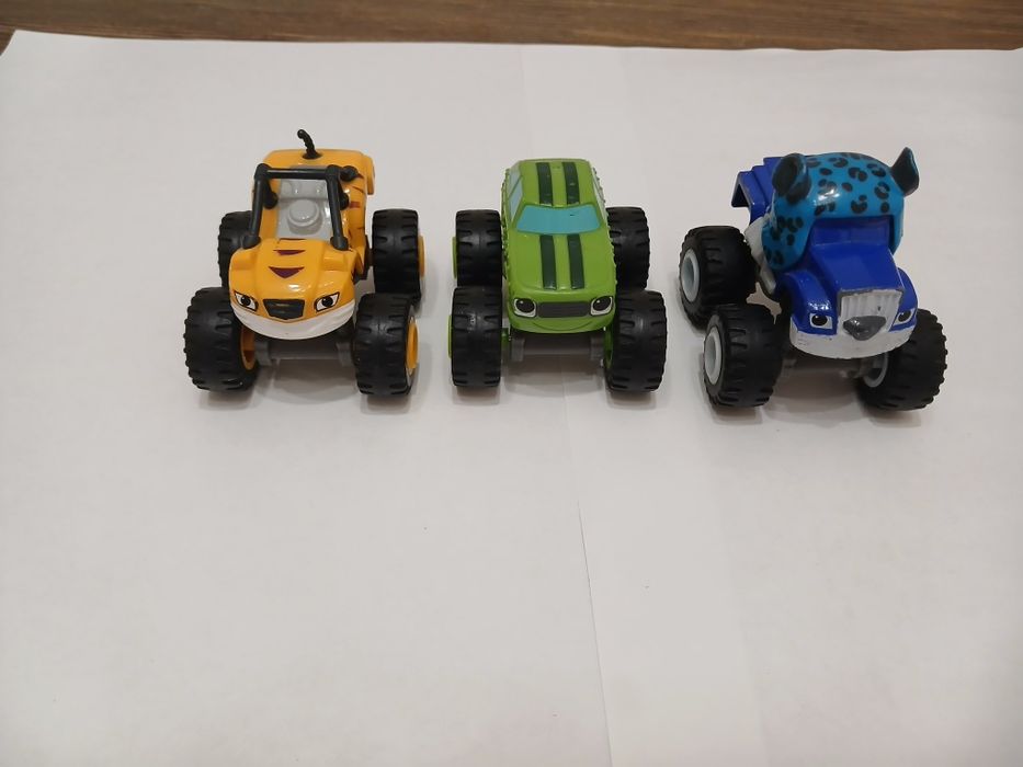 Метални колички- Hot Wheels, Maisto, Welly, Burago
