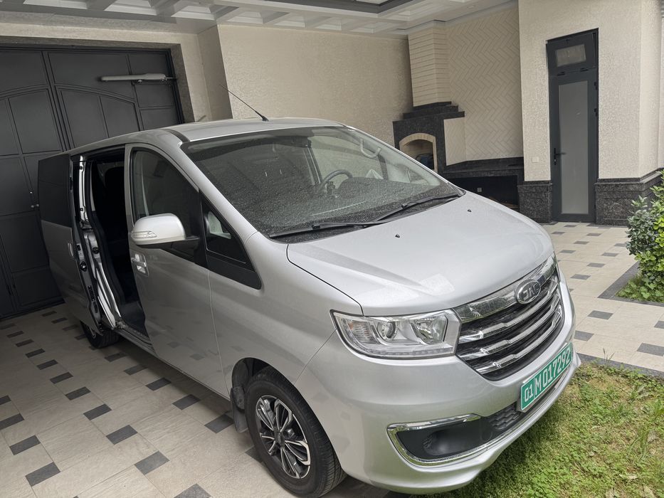 Jac M 3 miniven минивен