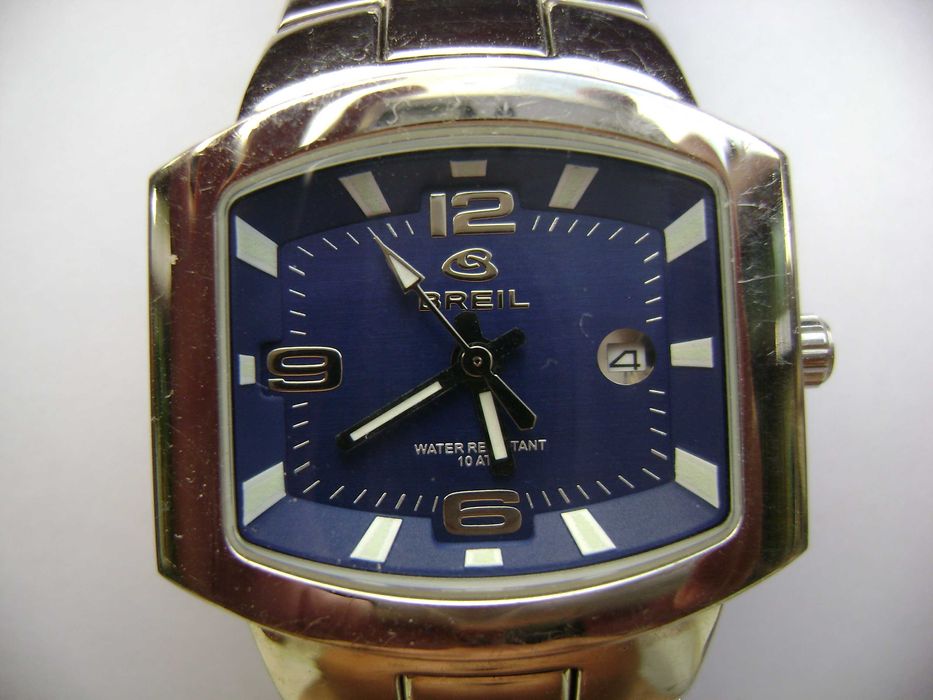 Продавам 5 броя кварцови часовници Breil,Swatch,TCM,Curren