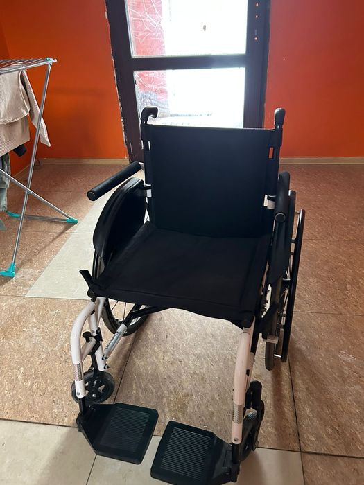 Инвалидный коляска
