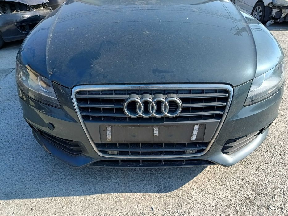 Usa stanga dreapta fata AUDI A4 B8 2.0 TDI CJCB