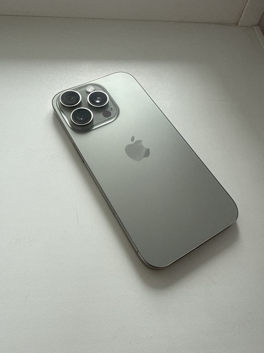 Продается iPhone 16 pro