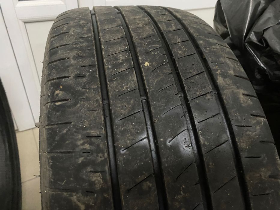 Резина летняя  235/45 R18
