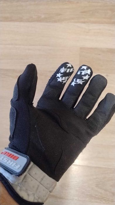 Mănuși moto Alpinestars GP Pro mărimea L și First Bike mărimea M