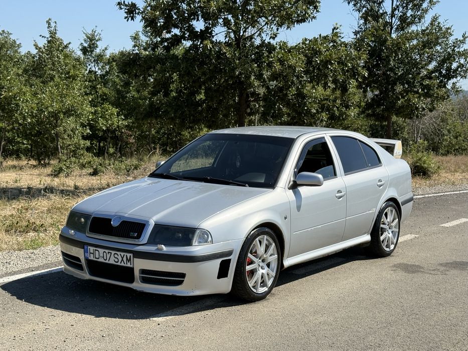 Skoda octavia 1 vrs 1.8turbo 220 cp