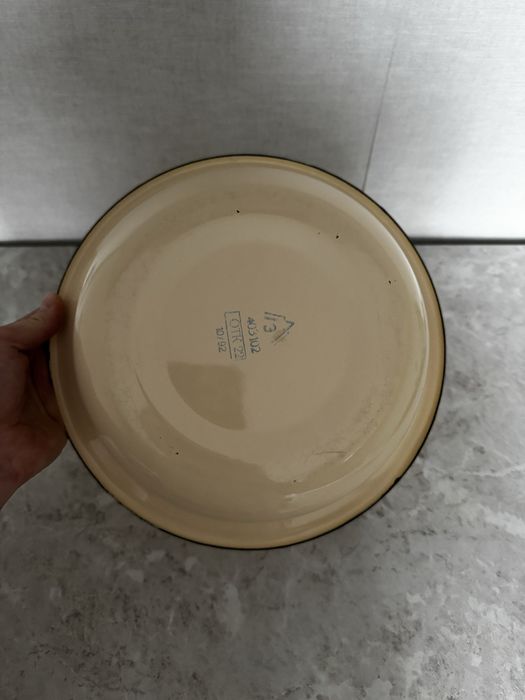 Эмалированная чашка миска