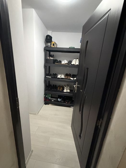 Apartament 4 camere tranfosrmat in 3 zona inspectoratul scolar