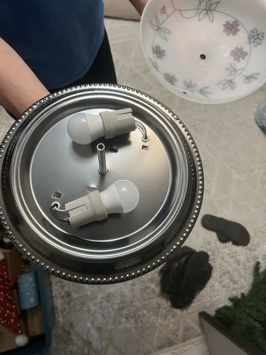 Продам люстру плофон