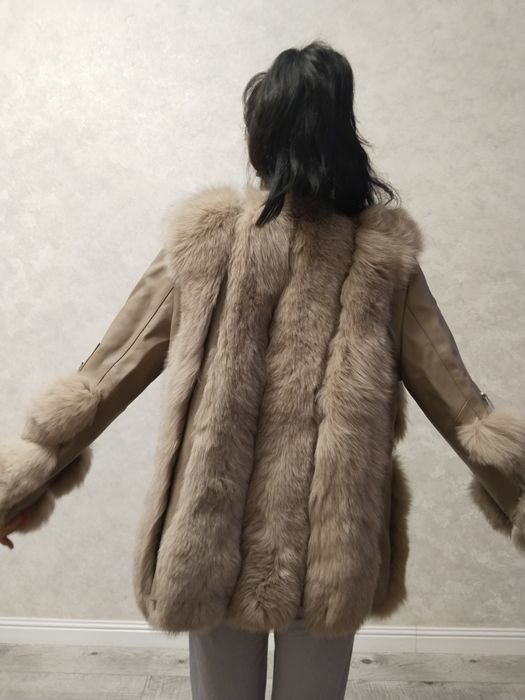 Продам пуховик новый !