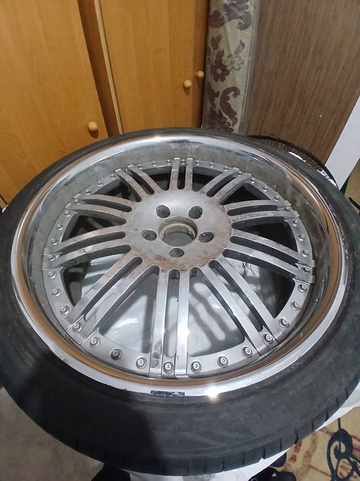 Продаётся диски для Mercedes R20