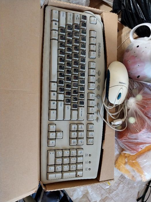 Процессорный блок и клавиатура