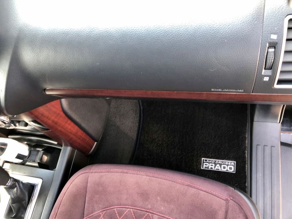 Оригинальные авто коврики на Прадо 150