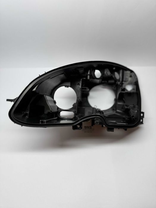 Стъкла корпуси за фарове MERCEDES C W204 преди фейслифт В204 капаци