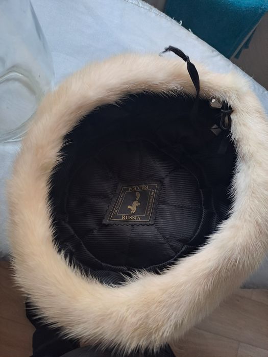 Бас киім сатылады