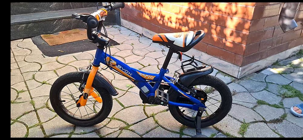Vând bicicleta Byox 14 inch, folosita foarte putin, aproape noua