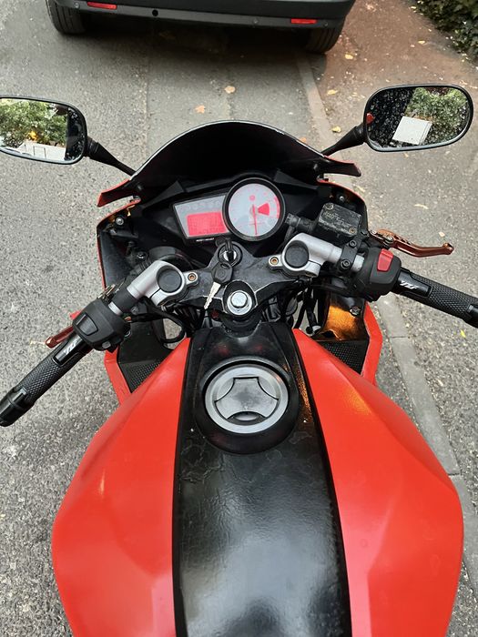 Yamaha yzf r125