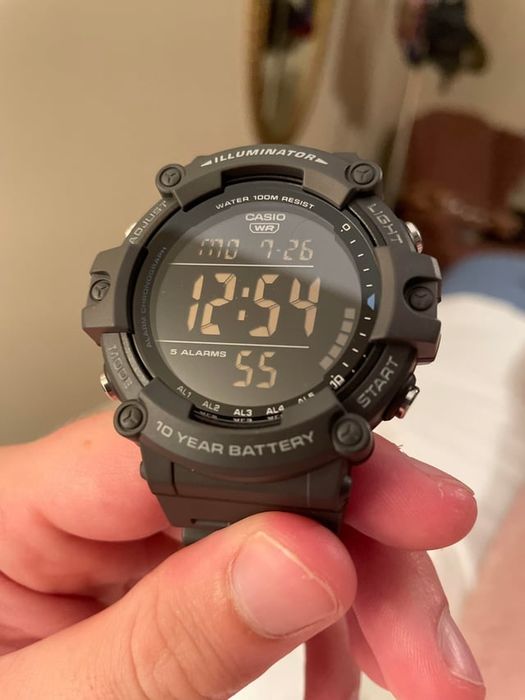 Продам мужские часы Casio