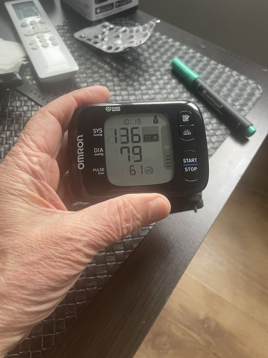 Omron RS7 Intelli IT