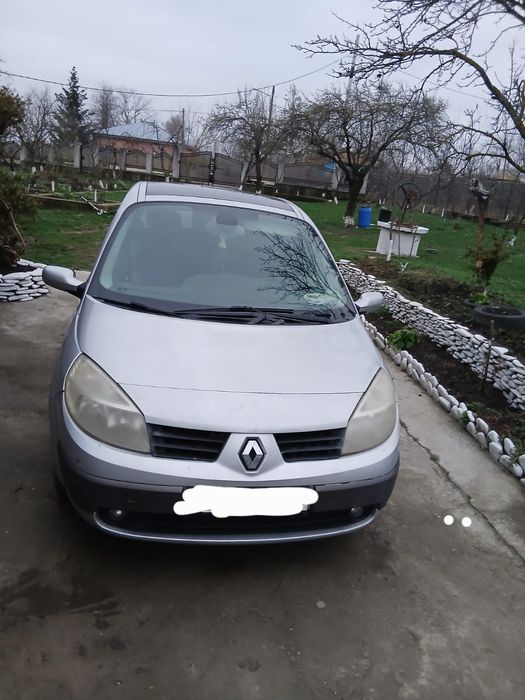 Vând renault megane
