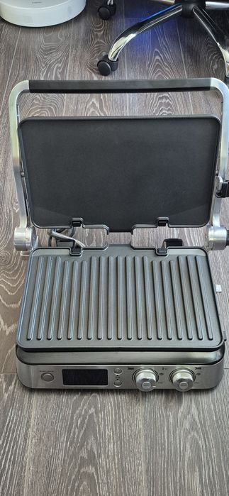 Электрогриль delonghi