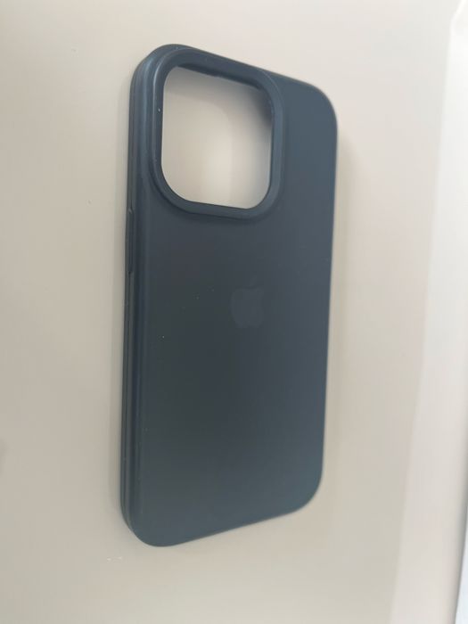 Оригинален силиконов кейс за iPhone 15 Pro