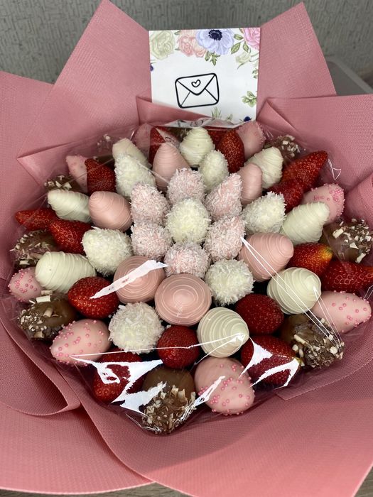 Клубника в шоколаде Каспи Ред