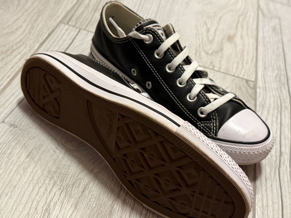 Converse Chuck Taylor All Star Leather