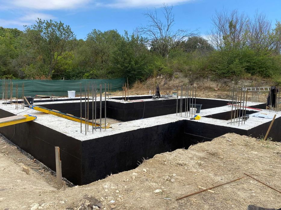 Фирма Недялков Инвест груб строеж, Огради, външни, и вътрешни ремонти